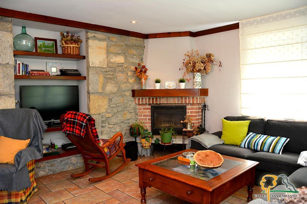 Hotel Rural Valle San Emiliano Bagian luar foto