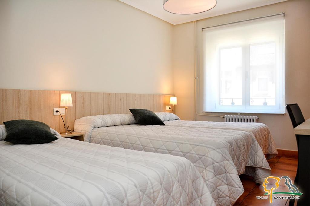 Hotel Rural Valle San Emiliano Bagian luar foto